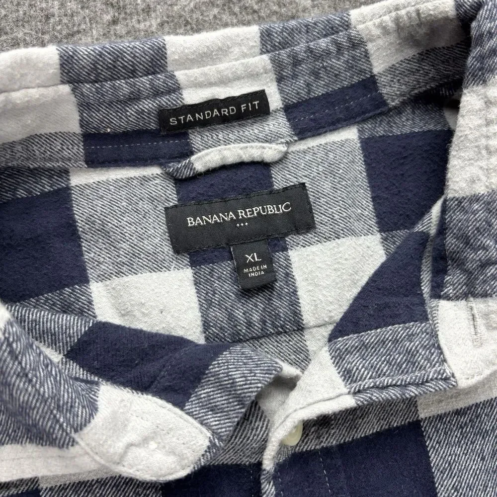 Banana Republic Flannel Shirt Men’s Medium Blue Buffalo Plaid 100% Cotton
